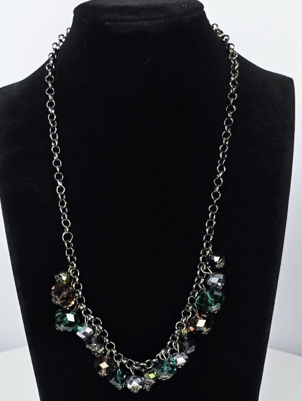 Faceted Crystal Cluster Necklace Gunmetal Chain Green Gray Statement EUC